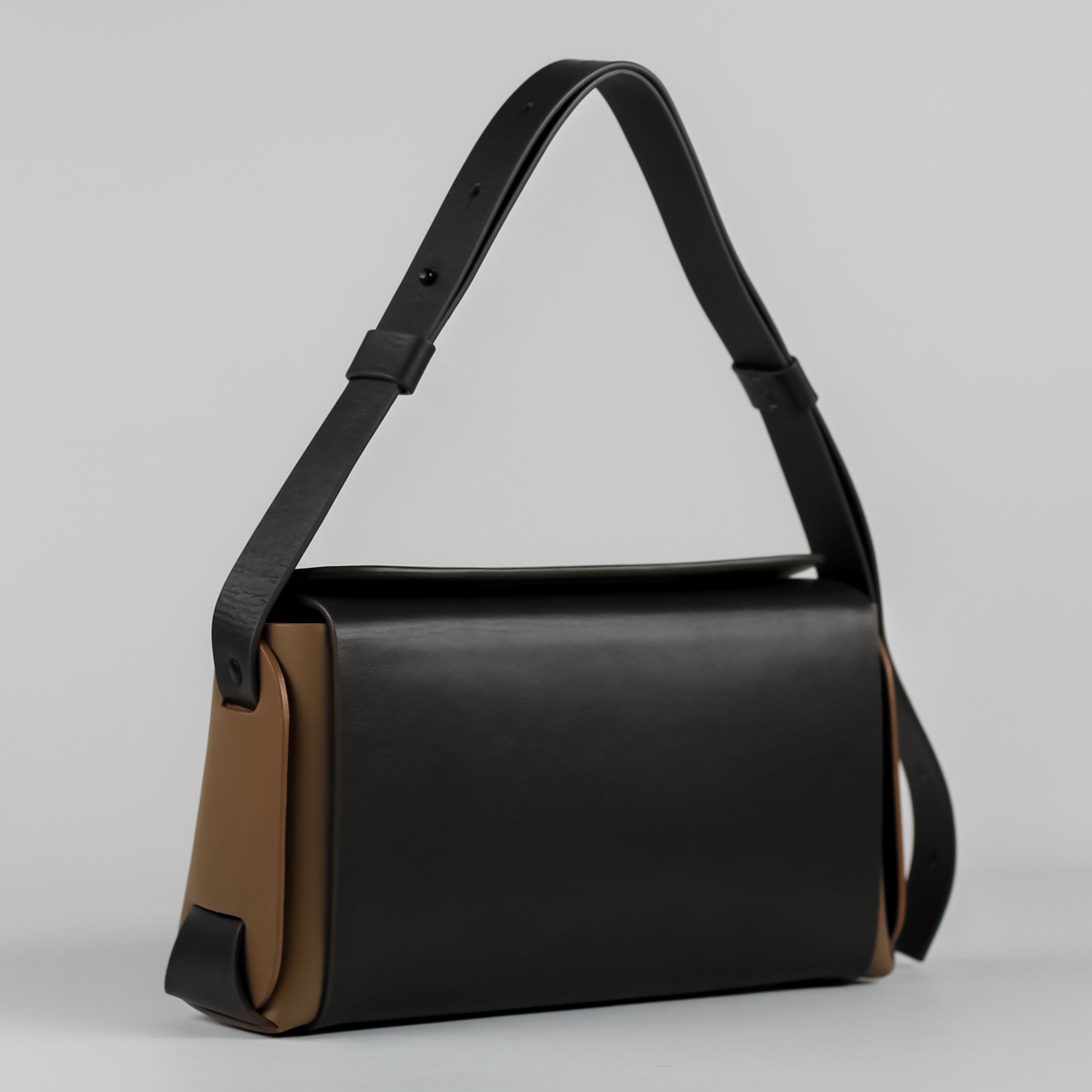 PRE ORDER - Eclat shoulder bag in Asphalt Espresso