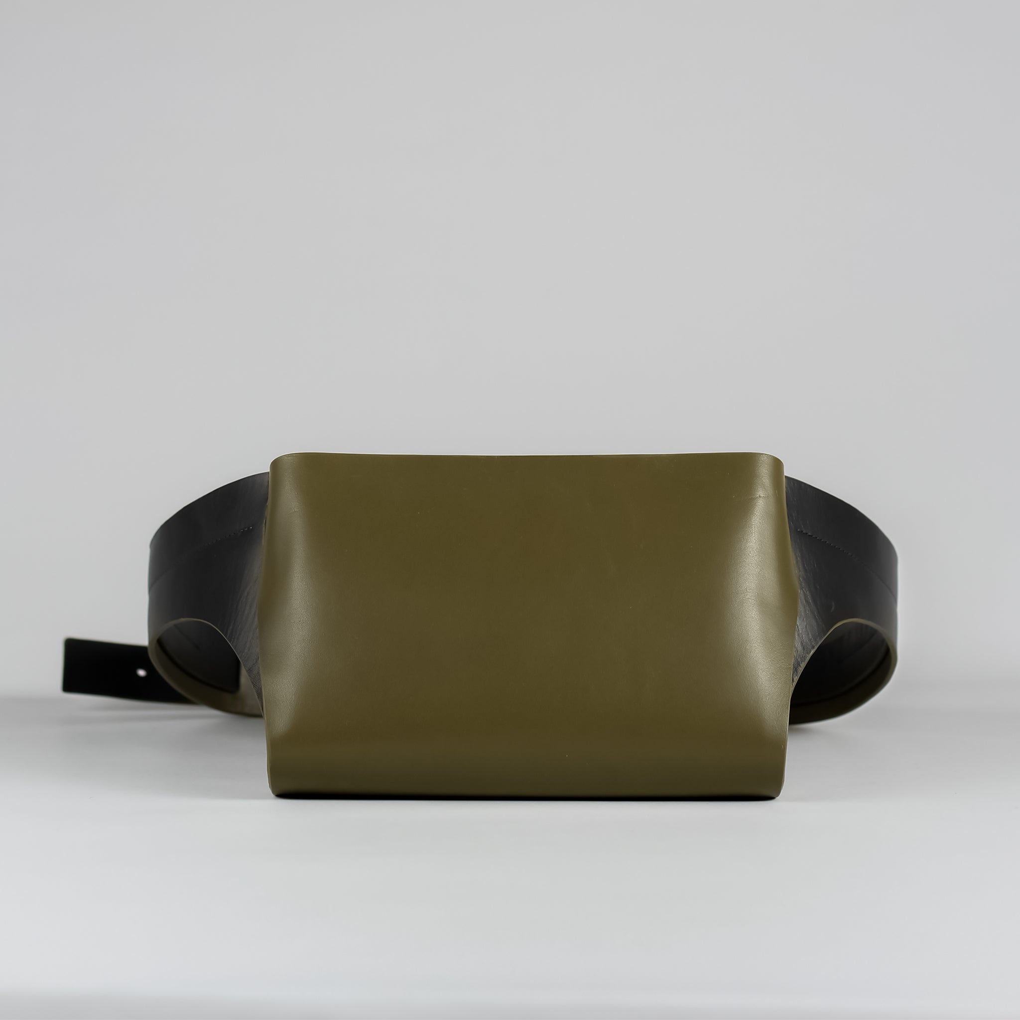 PRE ORDER - Nexus crossbody bag in Concrete Sage