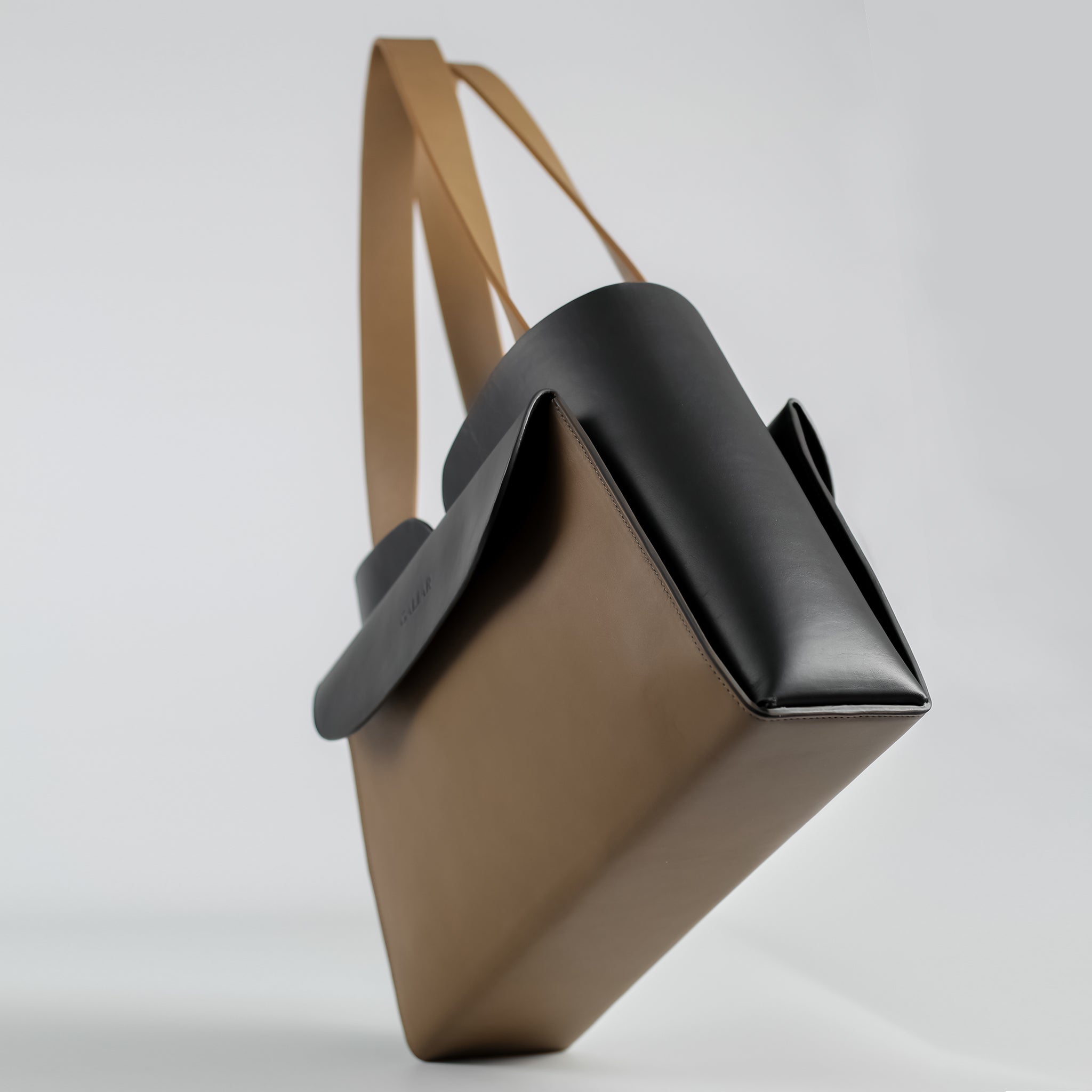 PRE ORDER - Reverie horizontal tote in Asphalt Espresso