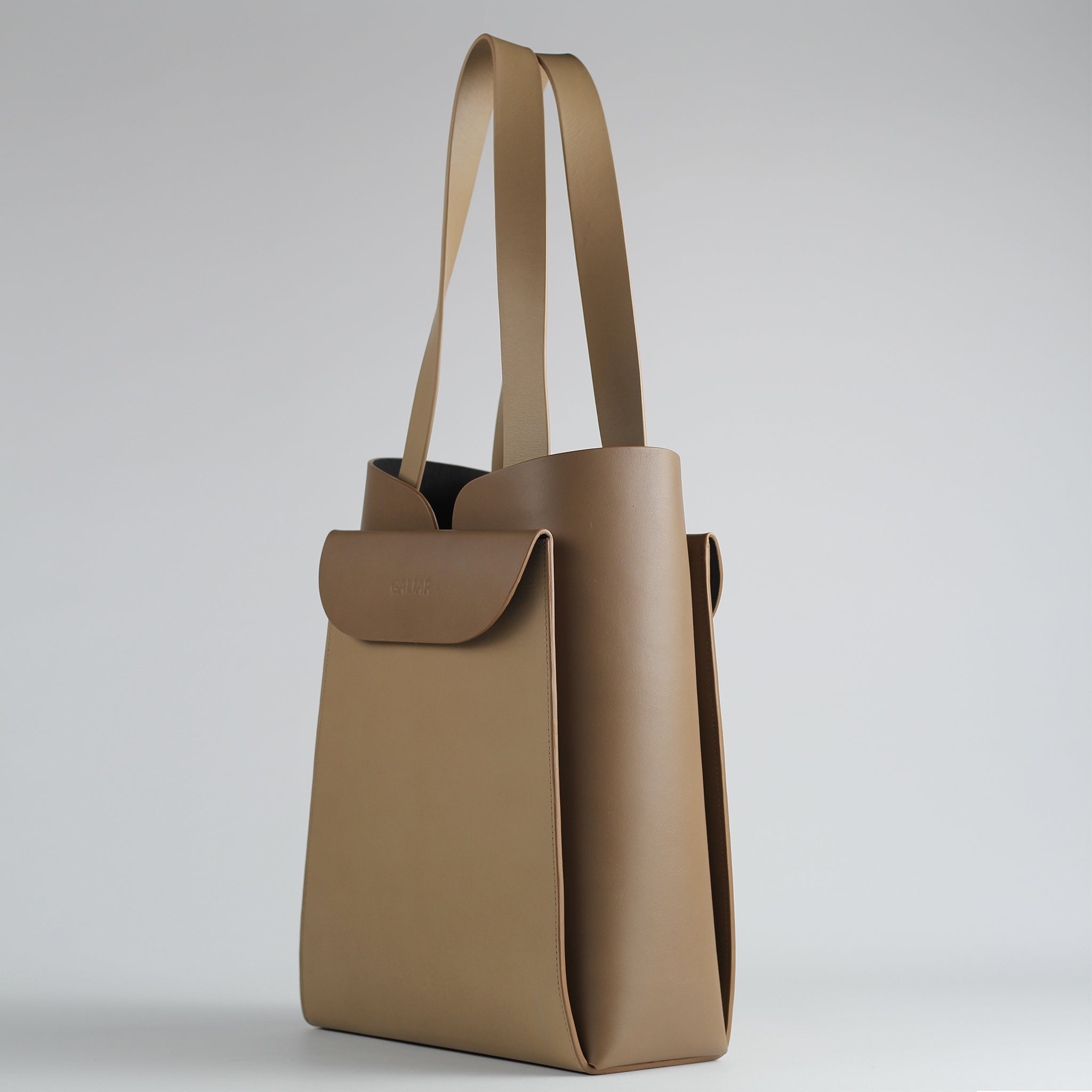 PRE ORDER - Reverie vertical tote in Cappuccino