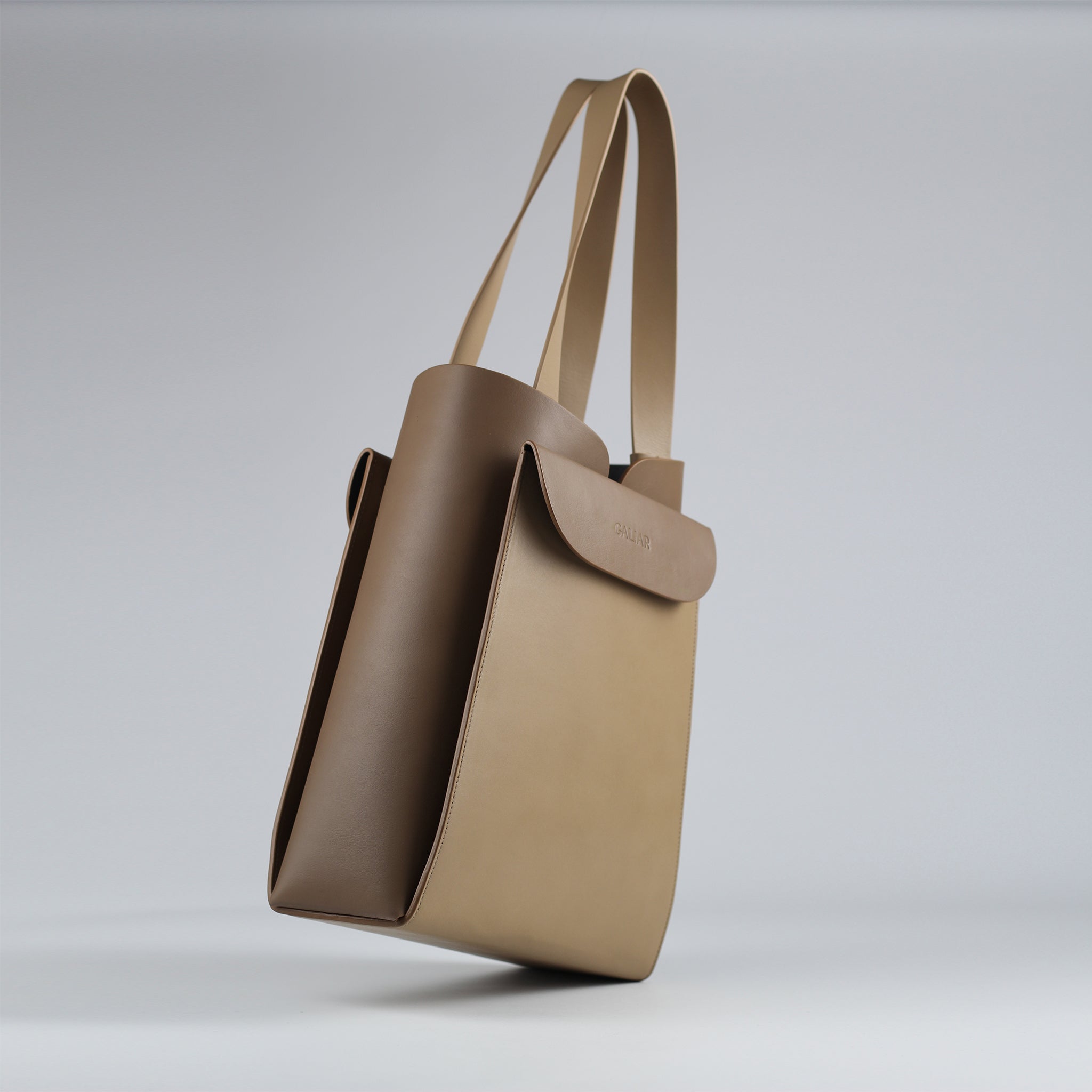 PRE ORDER - Reverie vertical tote in Cappuccino