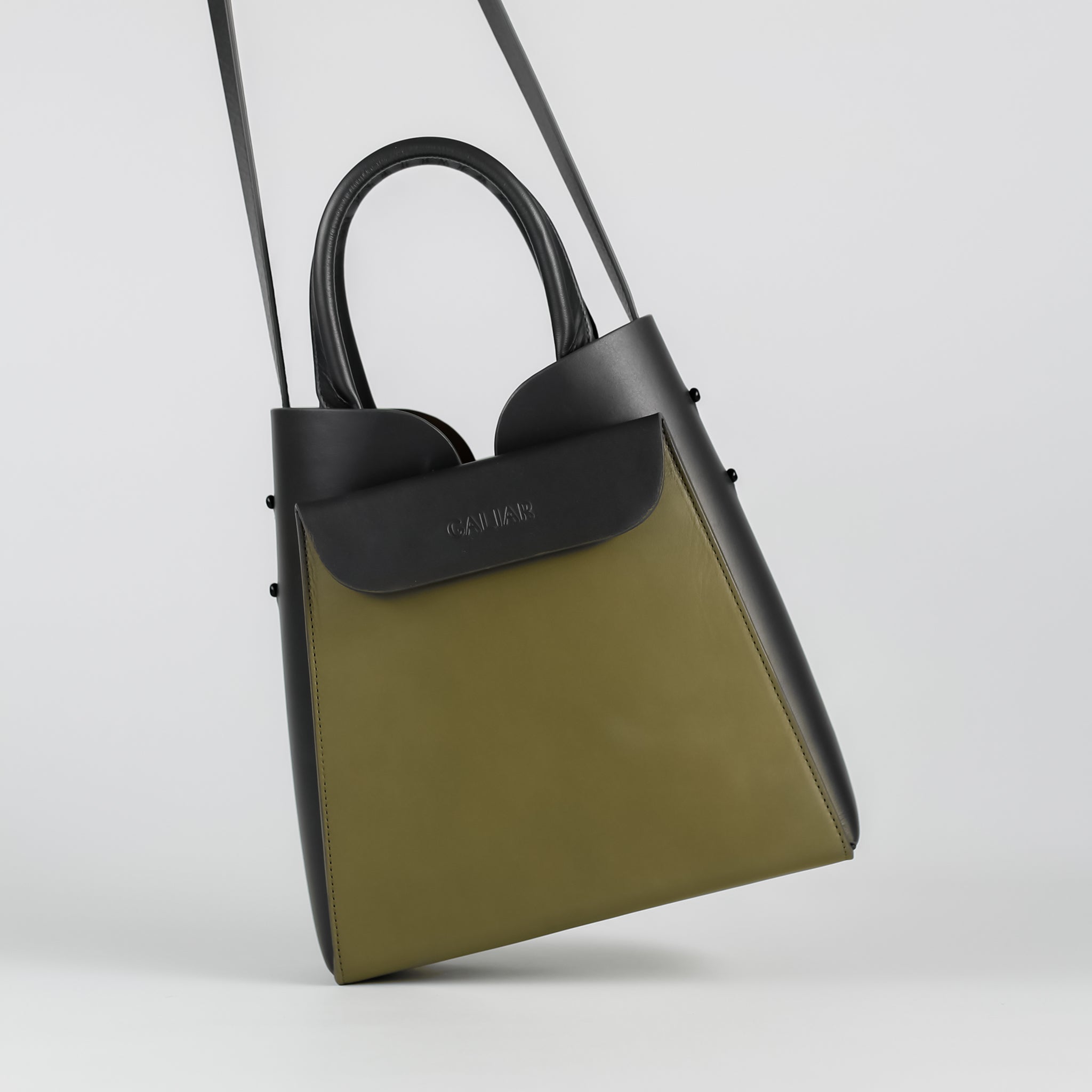 PRE ORDER - Reverie square tote in Concrete Sage