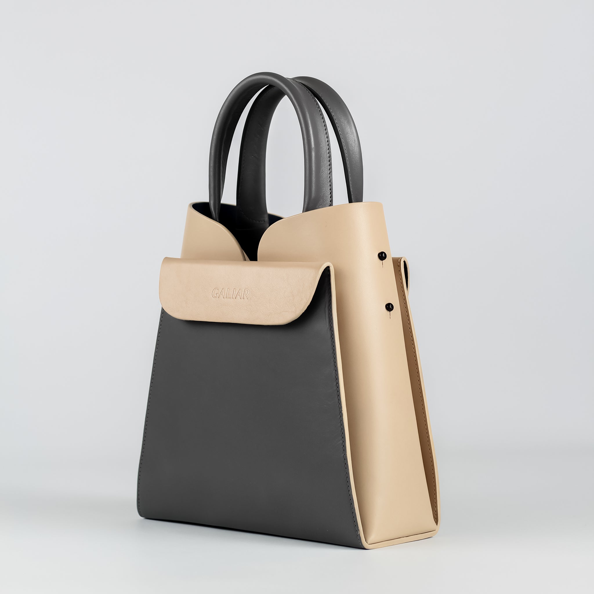 PRE ORDER - Reverie square tote in Skyline Dust