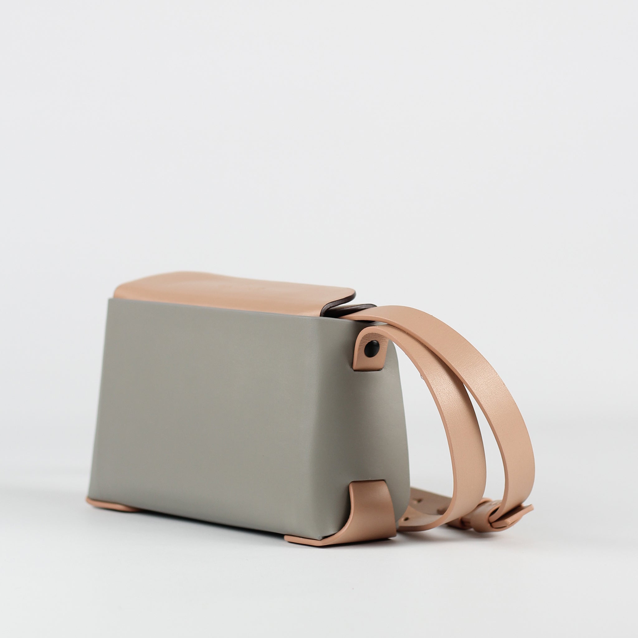 PRE ORDER - Elan small crossbody bag in Metro Rose