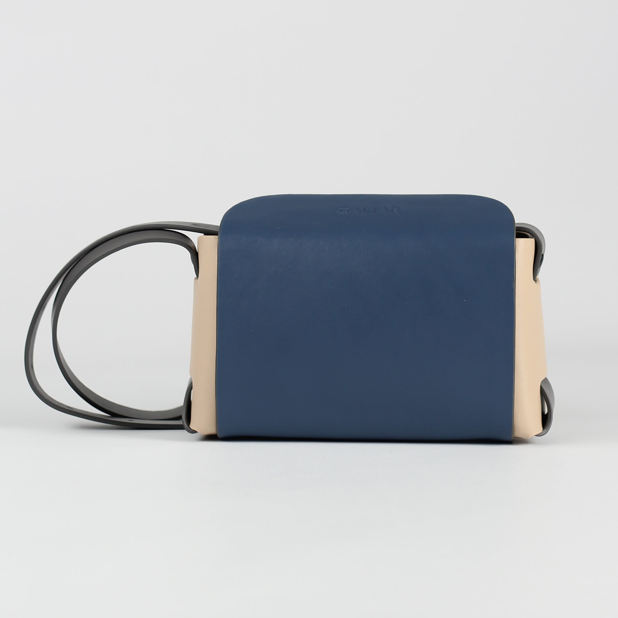 PRE ORDER - Eclat small crossbody bag in Skyline Dust