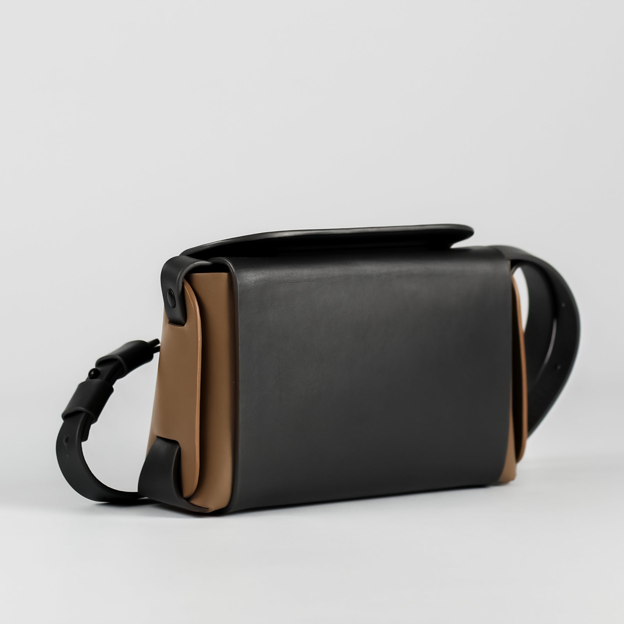 PRE ORDER - Eclat small crossbody bag in Asphalt Espresso