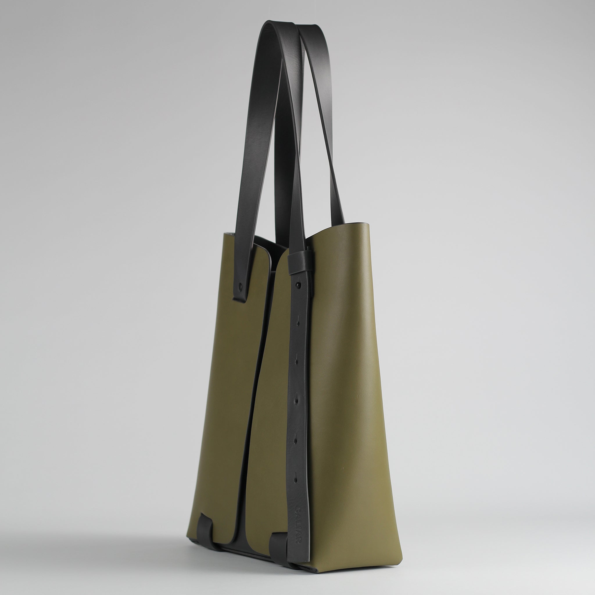 PRE ORDER - Panache vertical tote in Concrete Sage